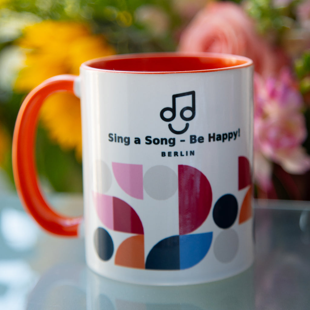 Sing a Song – Be Happy! Tasse mit farbiger Innenseite